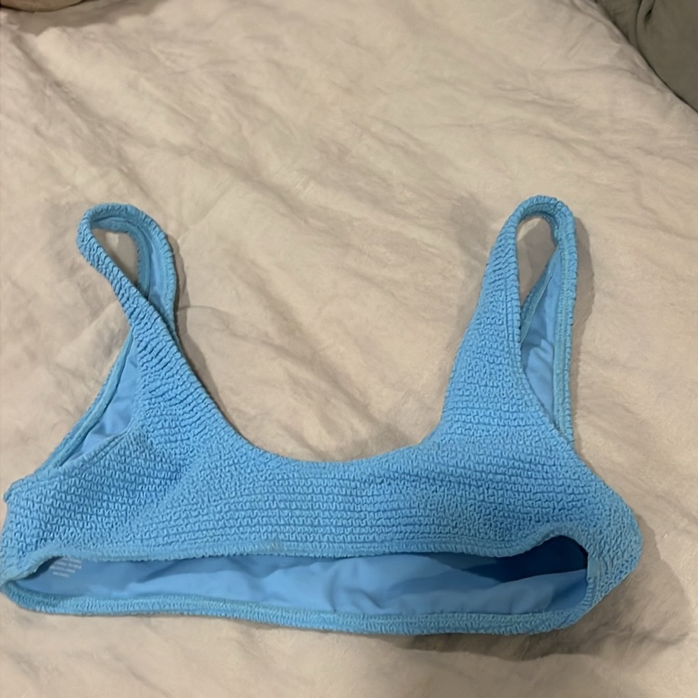 Size xs bikini top - Picture 2 of 2